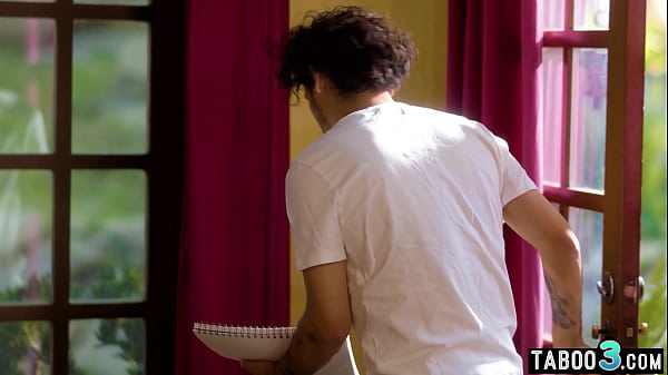 Shy stepson drawing and taboo fucking his sexy MILF stepmother Rayveness