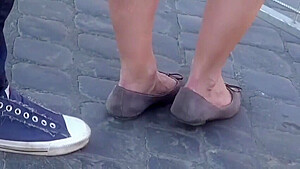 Shoeplay flats standing