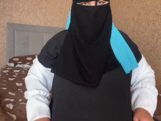 arab girl gives joi فتاة عربية تعطي جوي