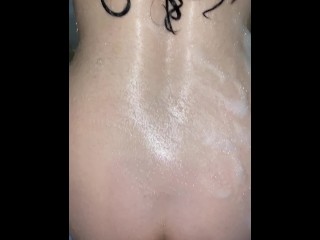 نامادریم سکسی گفت بیا پشتمو لیف بکش – Hot Step Mom needs help in the shower