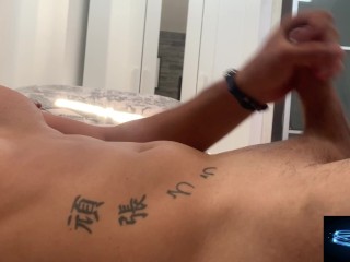 I come on my abs! 01