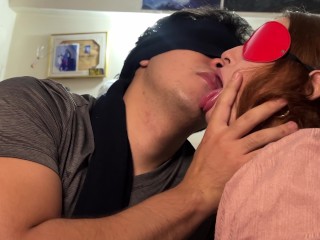 Los BESOS calientes de mi SUCIA hermanastra son un Manjar 👅💦