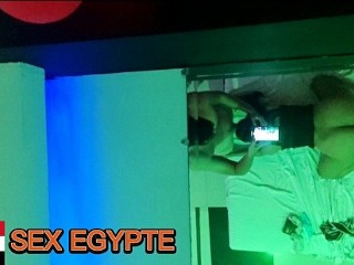 احلى نيك لشرموطة مصرية ⁦🇪🇬⁩ اداها عشيقها الفحل 🍆 على الاوطيل وصراخها وهي تتناك بيتسمع فالاوطيل كل