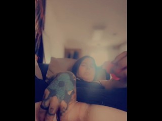 Getting my ass st￭ on the couch