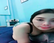 Asian Cam Girl Dancing